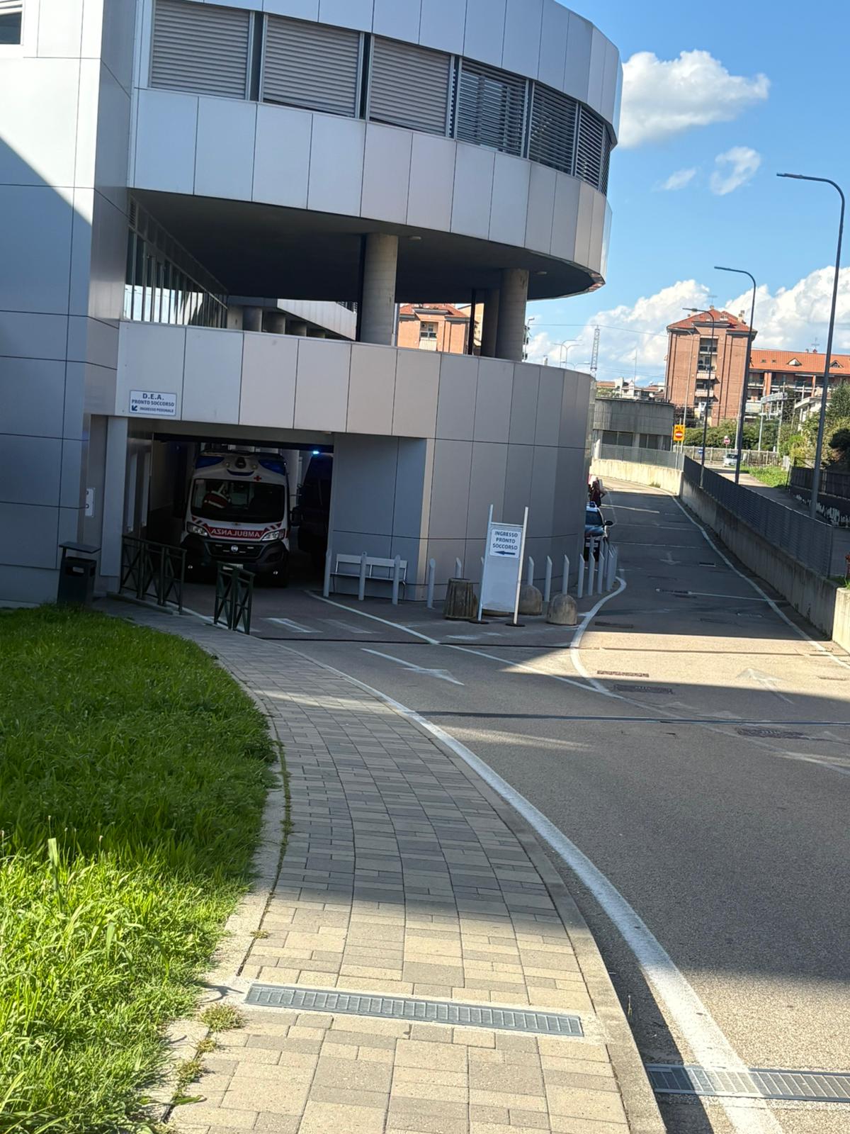 Foto ingresso camera calda Pronto Soccorso Chivasso